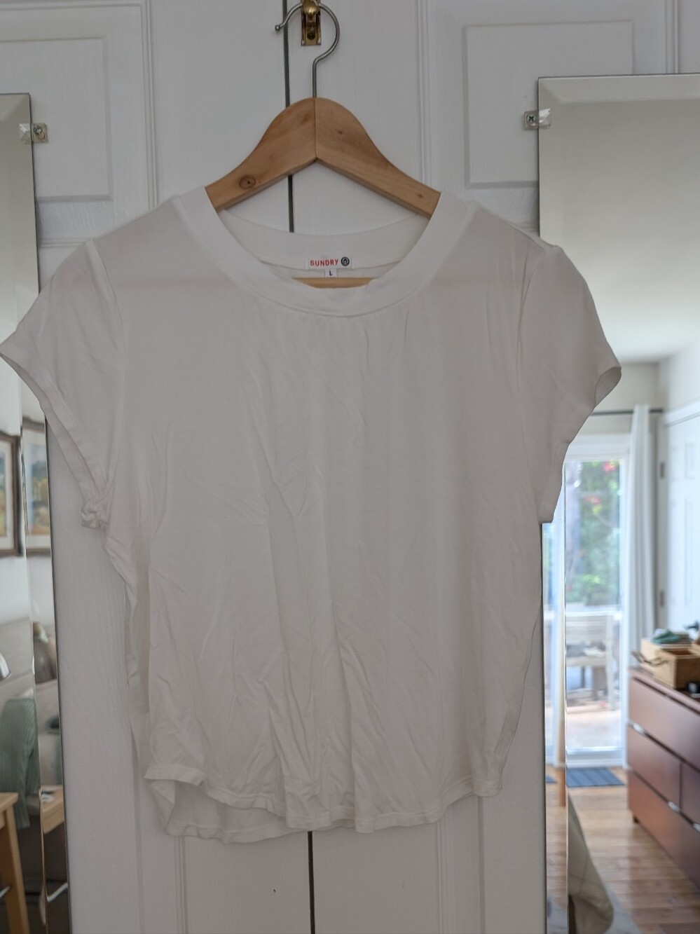 Sundry White Women's Crop Tee